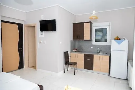 Prigkipessa 3* Pefki (Evia)